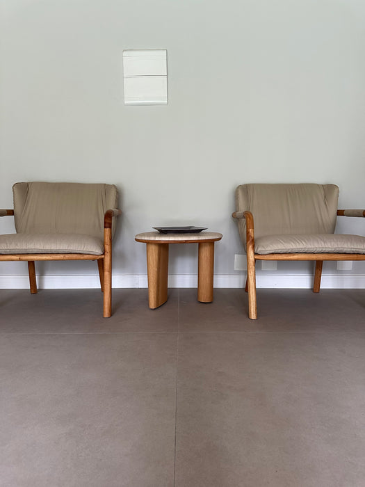 Par de Poltronas "Branca" - Líder Interiores