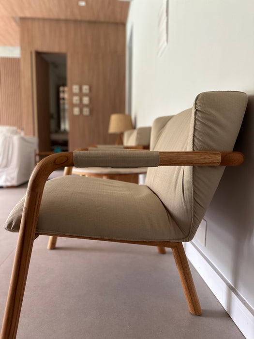 Par de Poltronas "Branca" - Líder Interiores