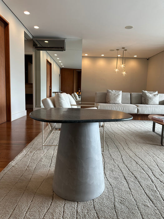 Mesa Lateral “Concrete” – Estúdio Bola