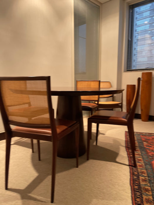 Conjunto com 4 Cadeiras “GB01” (duas com avarias) – Geraldo de Barros para Dpot