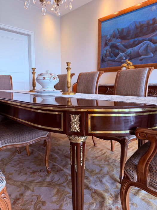 Mesa de Jantar Extensível com 8 Cadeiras – Jean Jacques Bernard
