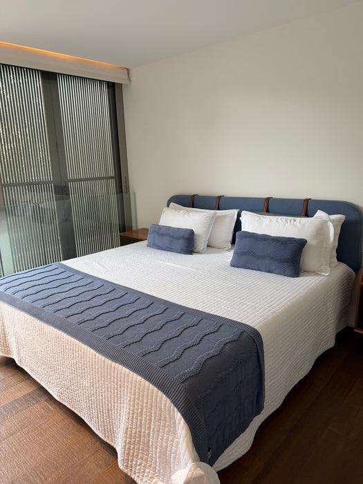 Cama King Size com Colchão – Marcenaria / Sleep Solutions