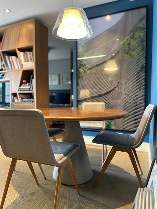 Conjunto com 4 Cadeiras "Tecno" – Marcelo Ligieri