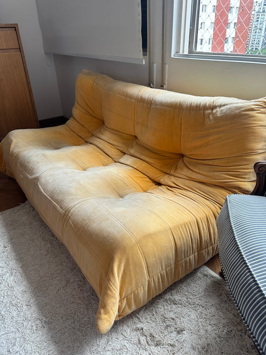Sofá “Togo” – Ligne Roset (sem informação da loja de aquisição)