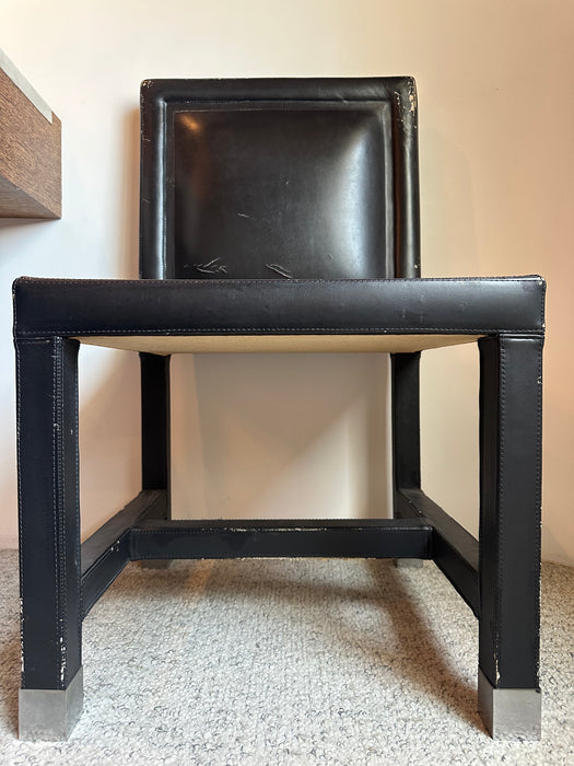 Conjunto de 10 Cadeiras em Couro