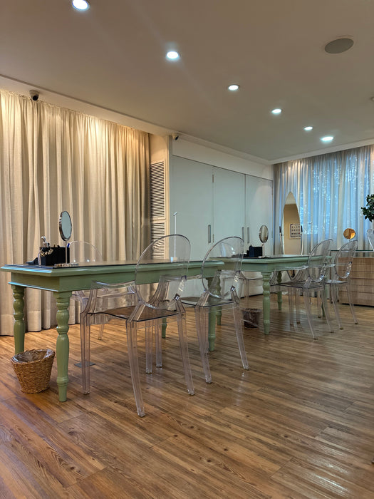 Mesa em Laca Verde com Vidro