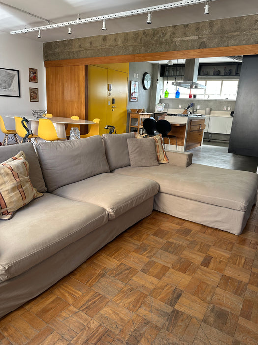 Sofá com Chaise
