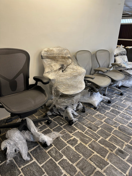 Cadeiras "Aeron B" Grafite - Herman Miller