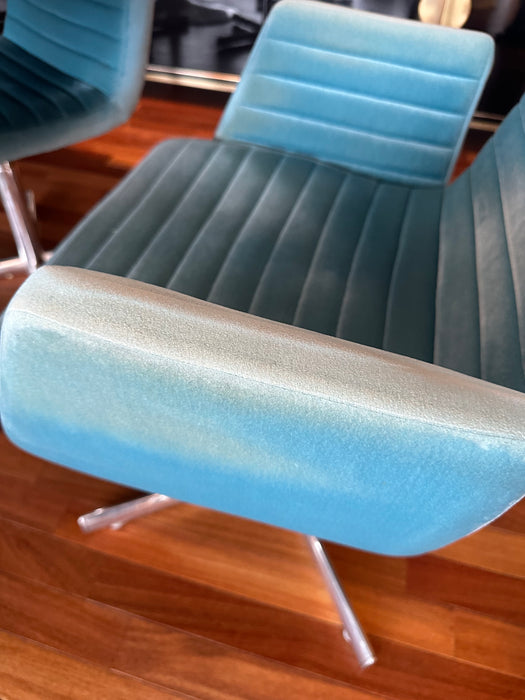 Conjunto de 8 Cadeiras Giratórias "Charly" (2 com braços) – Fahrer