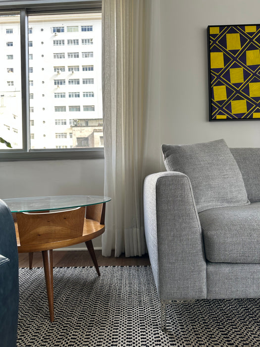 Mesa de Apoio Redonda Anos 50 – Releitura de Clássicos