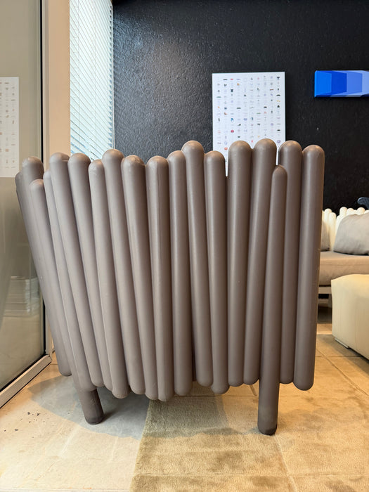 Par de Poltronas “Canisse” Outdoor (duas cores) – Philippe Nigro para Serralunga