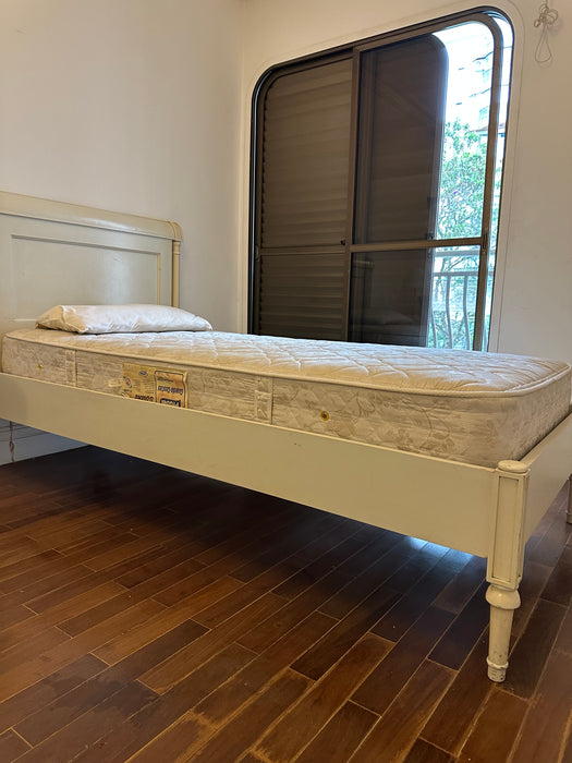 Cama de Solteiro (colchão incluso)