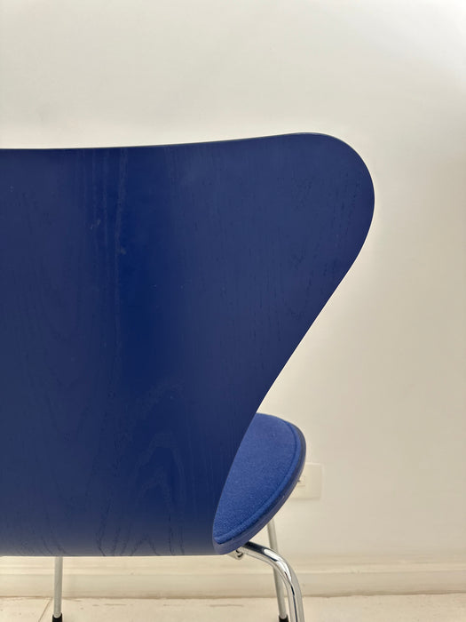 Par de Cadeiras "Serie 7" - Arne Jacobsen para Fritz  Hansen