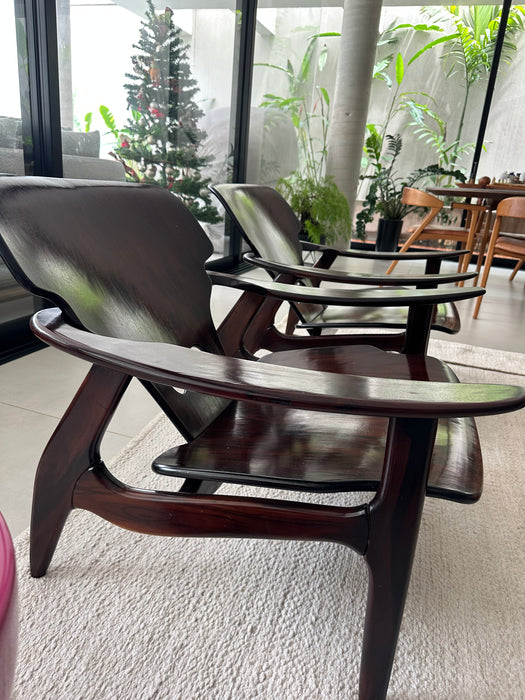 Par de Poltronas “Diz” – Atribuídas a Sérgio Rodrigues (não possui certificado)