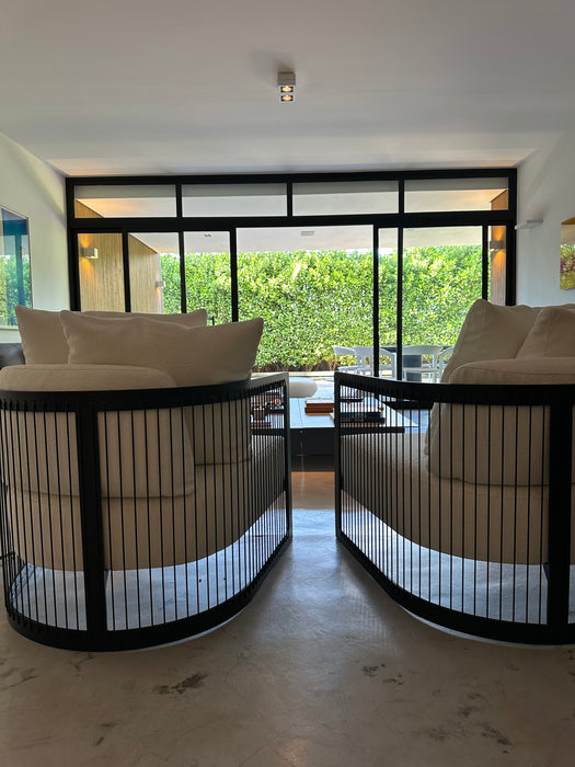 Par de Poltronas - Artefacto