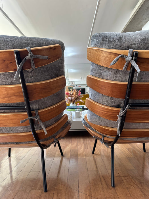 Par de Poltronas "Costela"