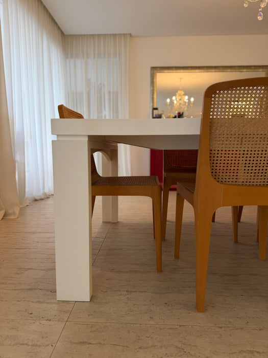 Mesa de Jantar em Laca Branca