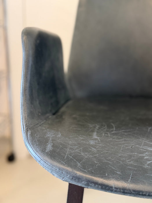 Conjunto com 4 Cadeiras "Ventura" em Couro – Jean-Marie Massaud para Poliform