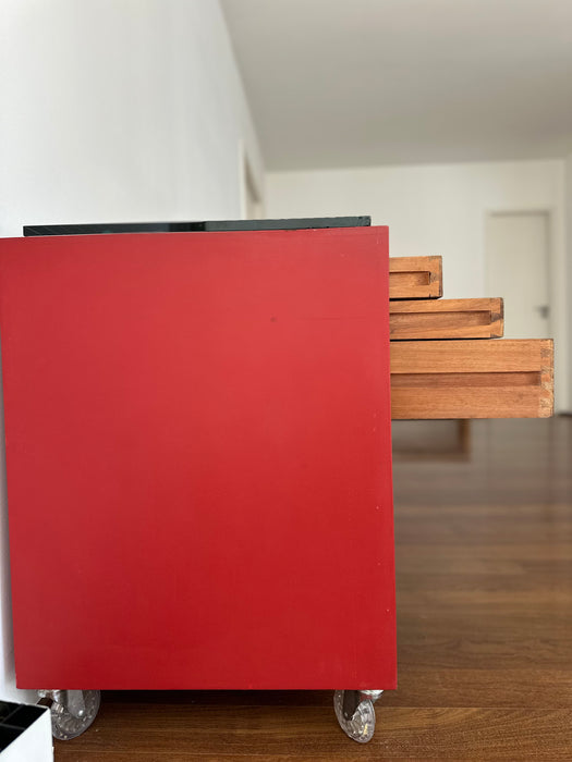 Par de Cômodas com Rodízios