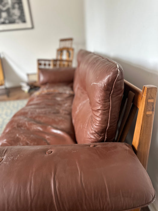 Sofá Vintage – Móveis Cimo