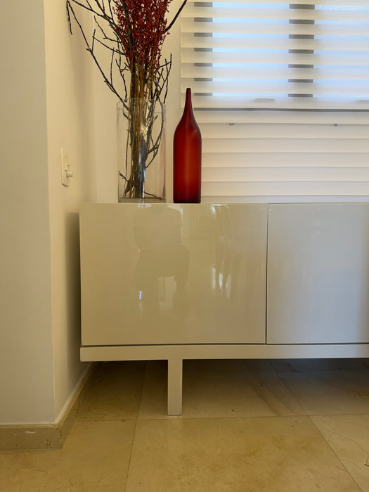Buffet "Giulia" em Laca – Breton