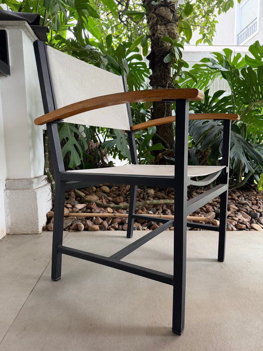 Conjunto de Mesa com 6 Cadeiras - Breton