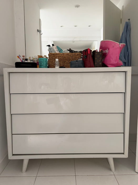 Cômoda "Vovô" Laqueada – Ameise Design