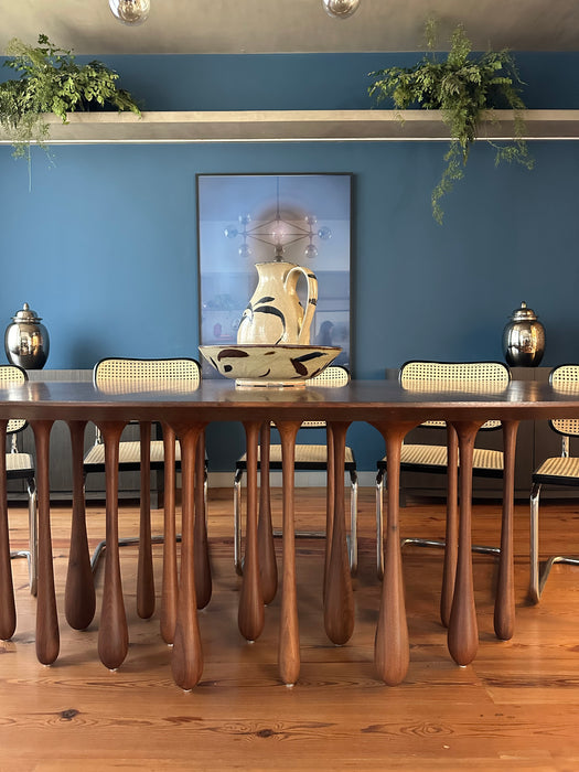 Mesa de Jantar "Chuva" Oval  – Léo Romano para Arquivo Contemporâneo