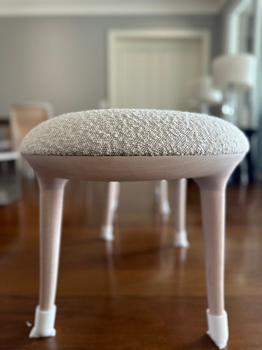 Par de Puffs "Munik" Especial – Jader Almeida