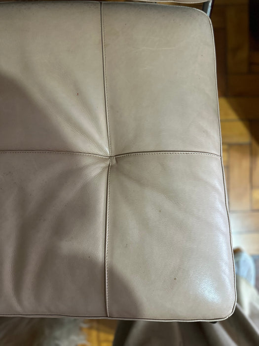 Poltrona "Frog" em Couro – Piero Lissoni para Living Divani