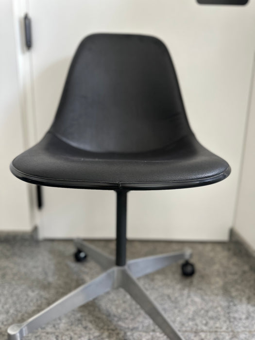 Par de Cadeiras “Eames Fiberglass Office” Vintage  – Charles & Ray Eames