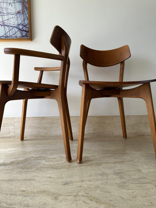 Conjunto com 8 Cadeiras (2 com braços) – Estúdio Bola