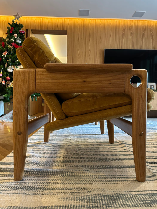 Poltrona “Renata” – Sérgio Rodrigues Reedição Dpot