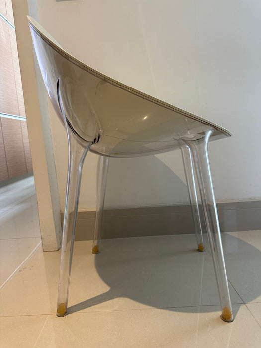 Conjunto de 4 Cadeiras “Mr. Impossible” – Philippe Starck para Kartell