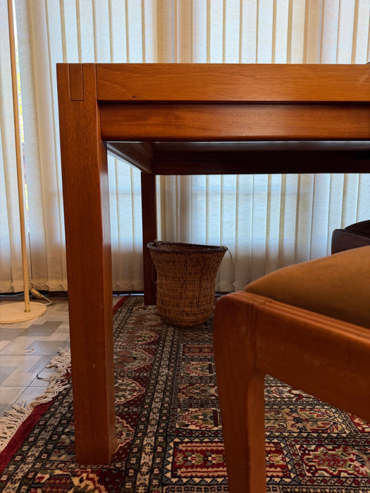 Mesa de Escritório em Madeira Maciça - Mauricio Azeredo