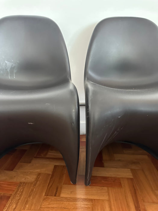 Par de Cadeiras "Panton" Pretas – Verner Panton para Vitra