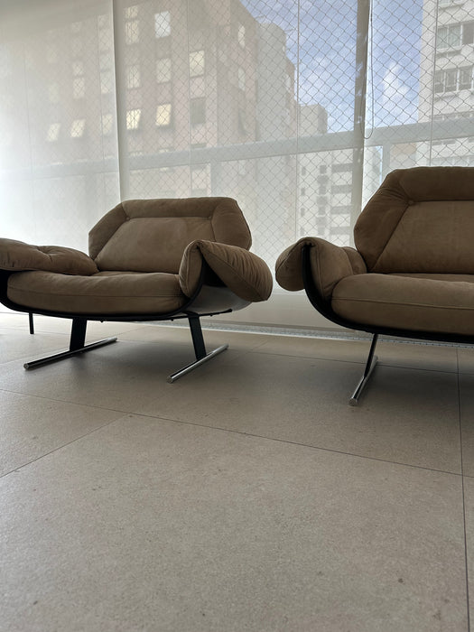 Par de Poltronas "Presidencial" Vintage – Jorge Zalszupin | Adquirida na Galeria Século XX