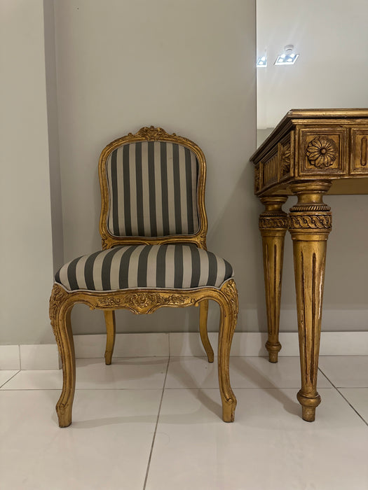 Conjunto com 4 Cadeiras "Luís XV" Listradas – Christie Móveis