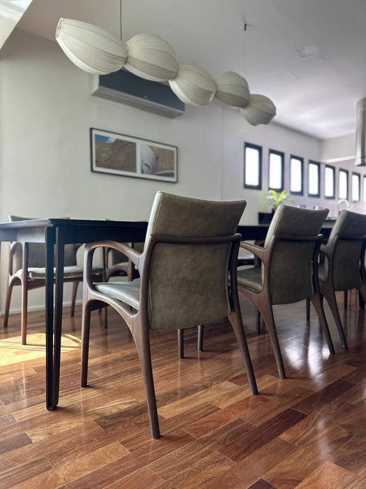 Conjunto de 8 Cadeiras “Dinna” com Braços – Jader Almeida