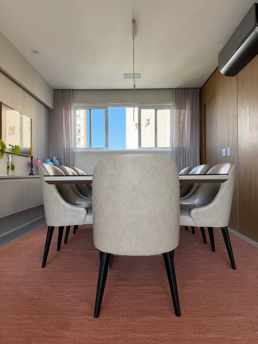 Conjunto com 8 Cadeiras em Couro – Brentwood