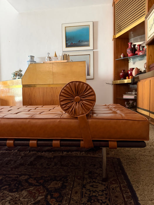 Recamier "Barcelona" Vintage em Couro - Mies Van der Hoe