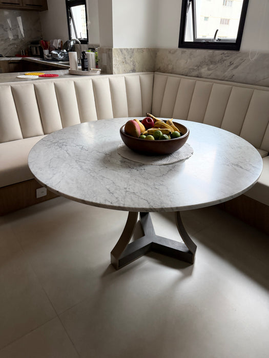 Mesa de Jantar “Alderaan” – Artefacto