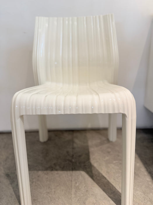 Cadeira "Frilly" Branca – Patricia Urquiola para Kartell