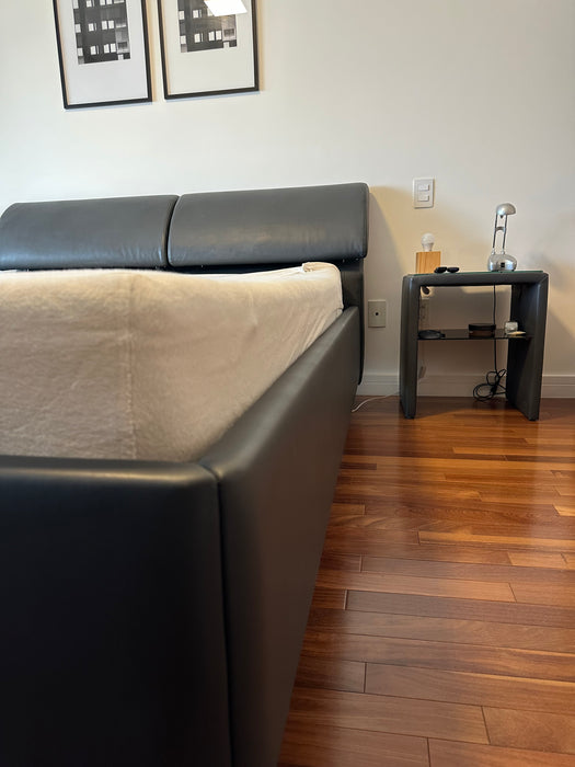 Cama de Casal "Casa KTD" com 2 Mesas de Cabeceira (colchão Incluso) - Matthias Rossow para RUF Betten