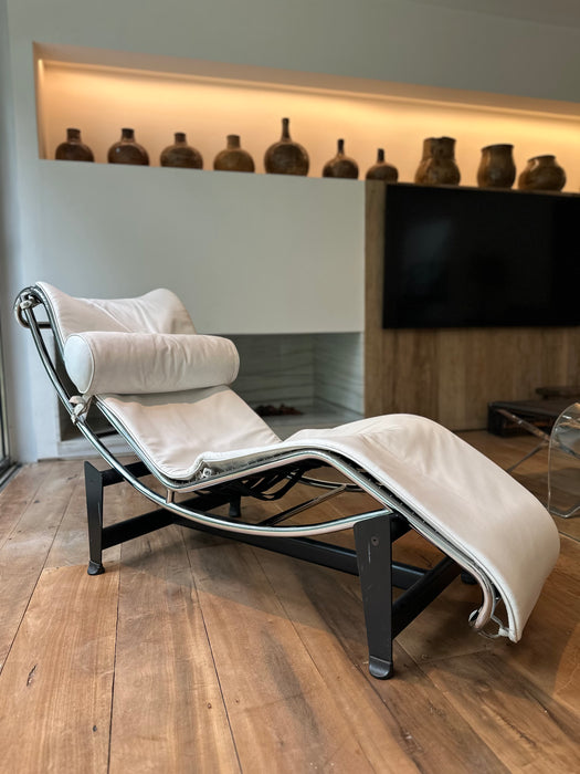 Chaise “LC4” – Le Corbusier para Montenapoleone
