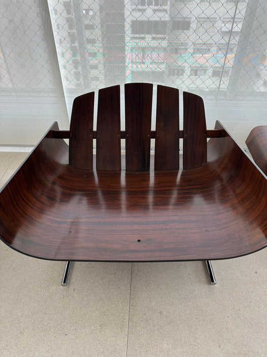 Par de Poltronas "Presidencial" Vintage – Jorge Zalszupin | Adquirida na Galeria Século XX