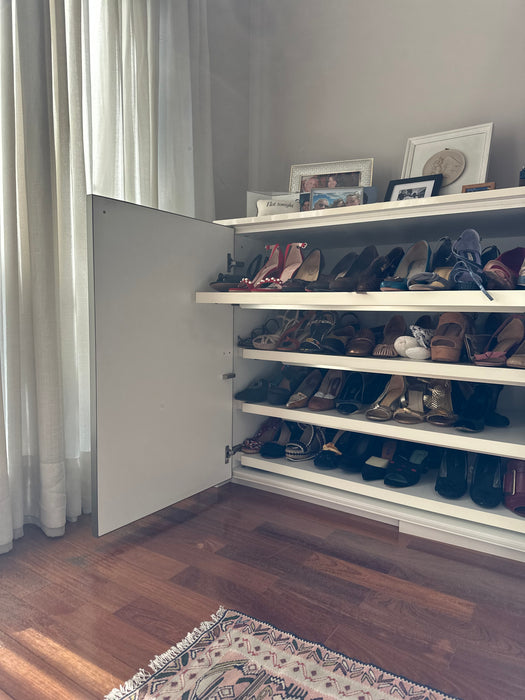 Cômoda com Prateleiras e Sapateiras - Ornare