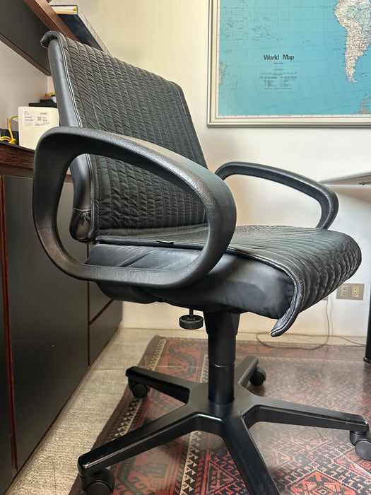 Cadeira de Escritório Preta