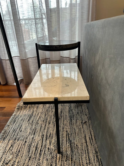 Mesa Lateral "Petra" – Atelier Fernando Jaeger