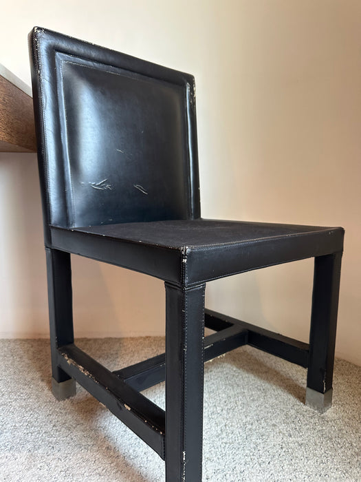 Conjunto de 10 Cadeiras em Couro